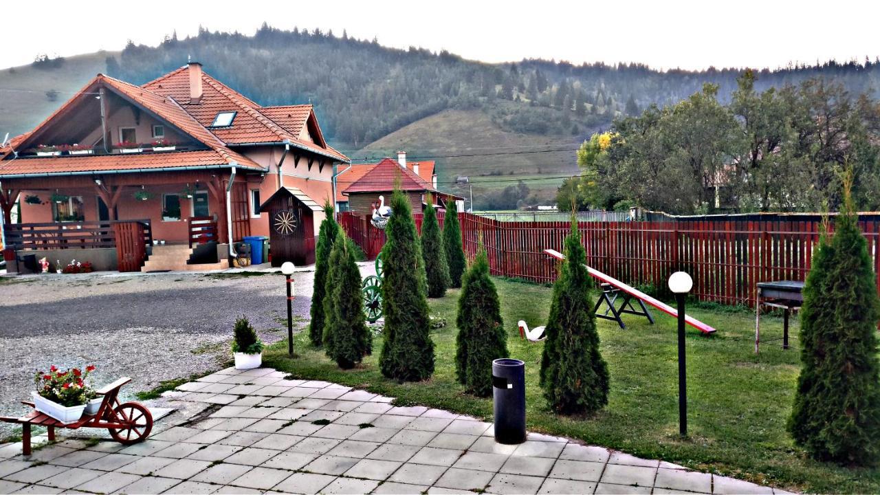 Bed and Breakfast Picnic Panzio Lunca de Sus Exterior foto